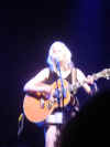 Emmylou_bataclan_112.jpg (60407 octets)