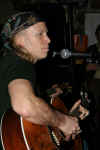 EM03.jpg (284638 octets)